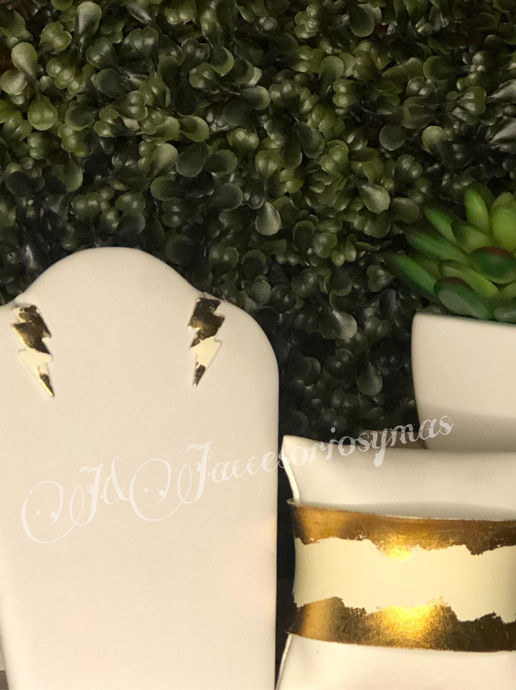 Set Pulsera Blanca y Dorada