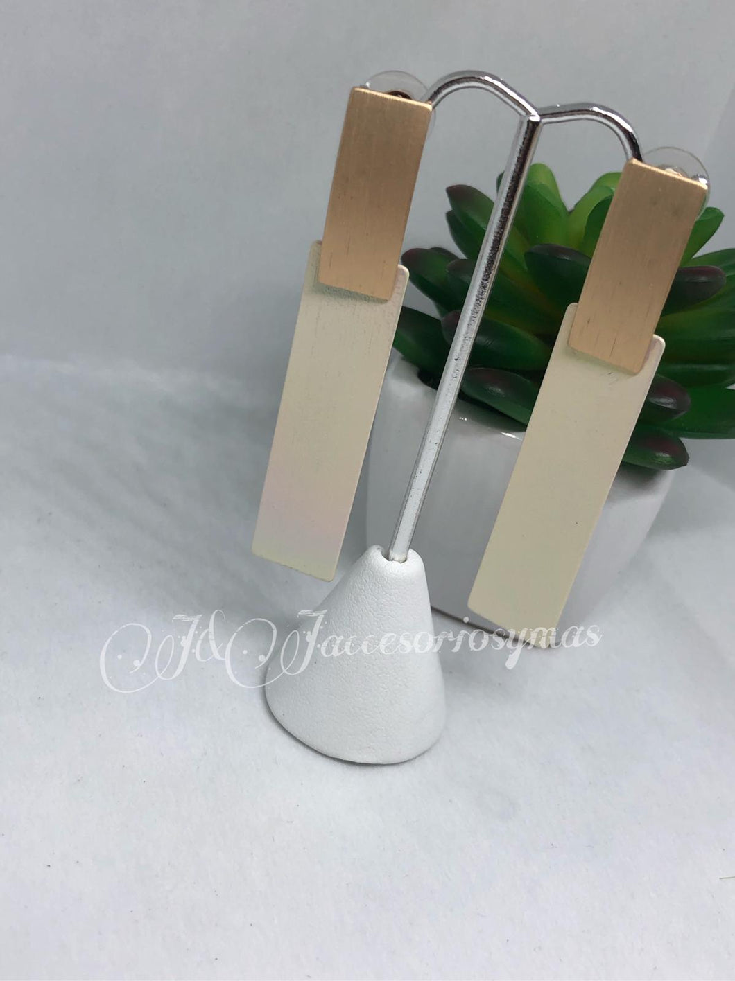 Aretes Tornasol