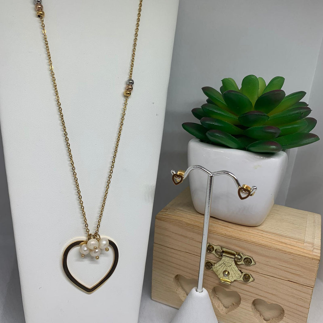 Cadena de Corazon con perlas
