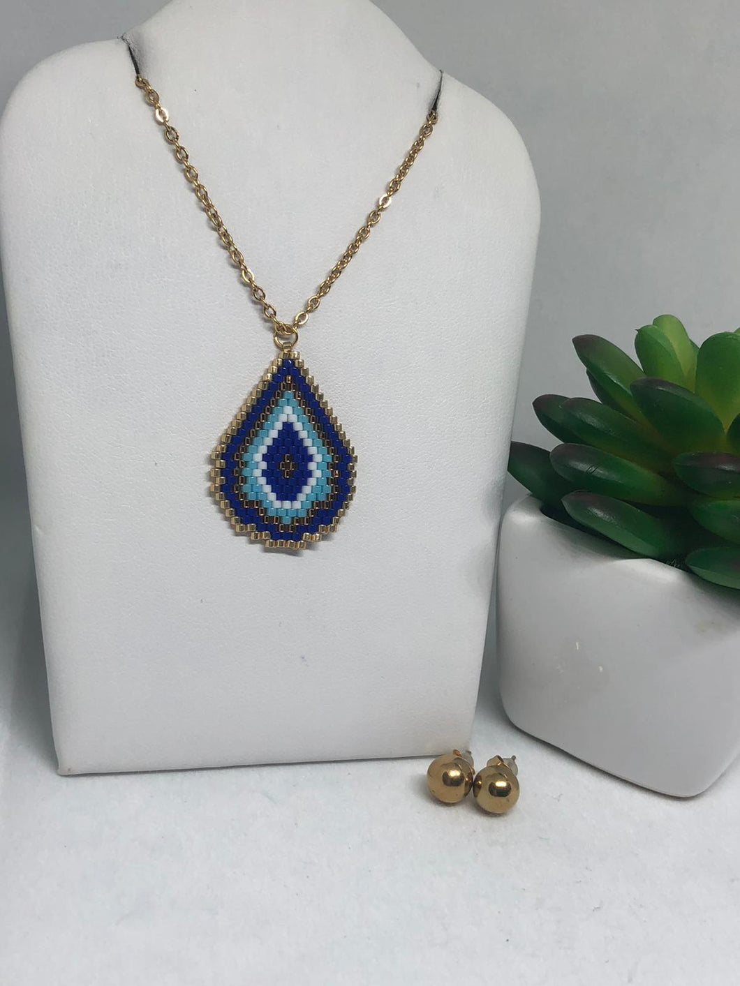 Cadena Artesanal azul