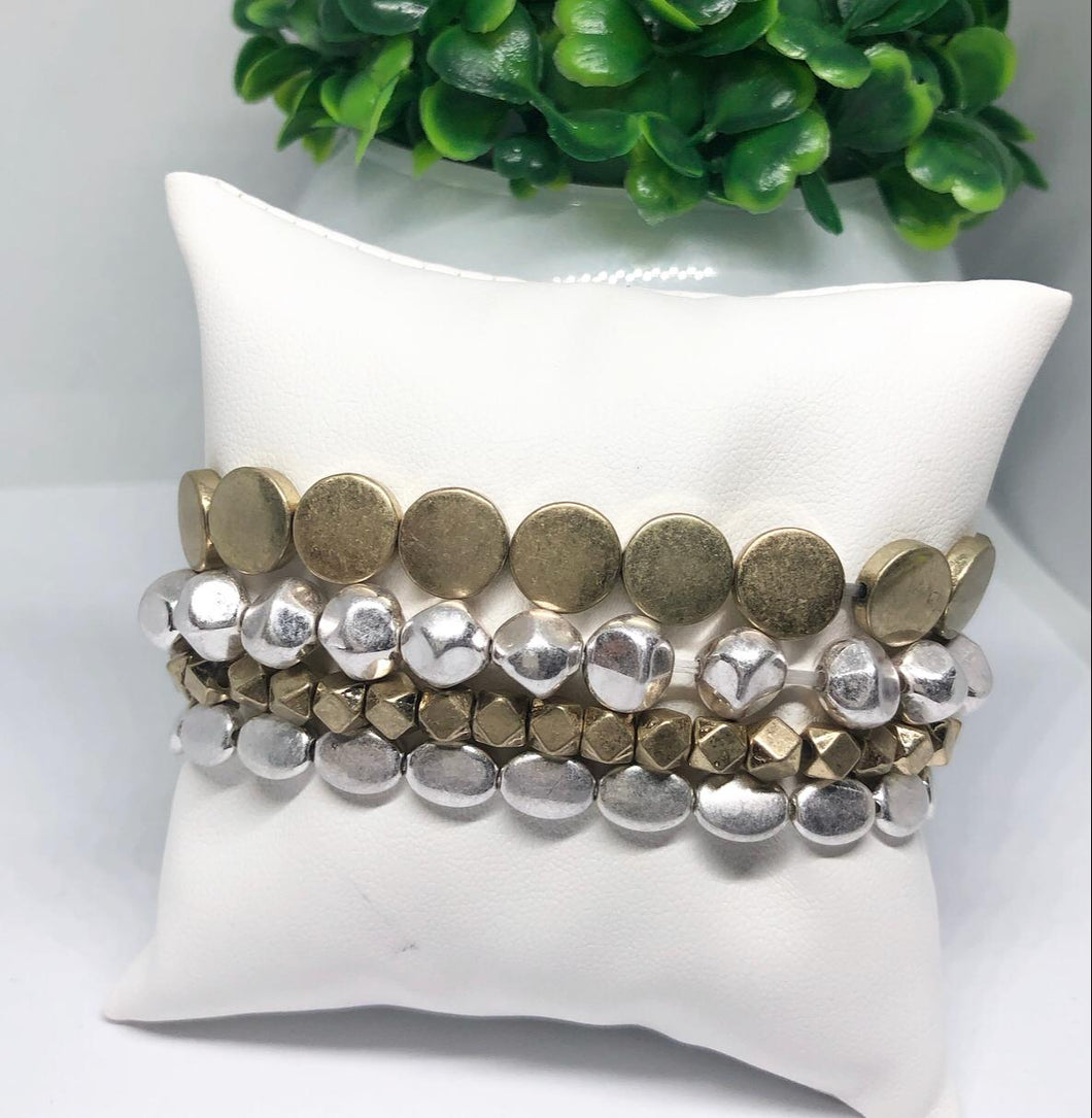 Pulseras Doradas y Plata